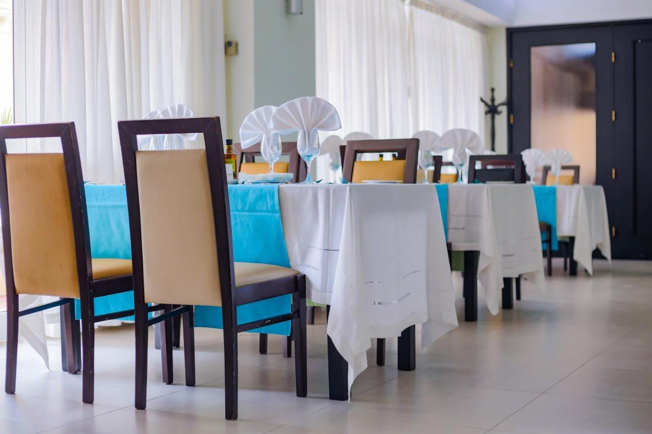 Hotel Continental Luanda Exterior foto